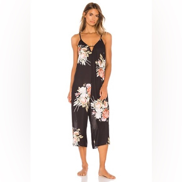 Delphine Jumper in Black
Flora Nikrooz - Picture 1 of 4